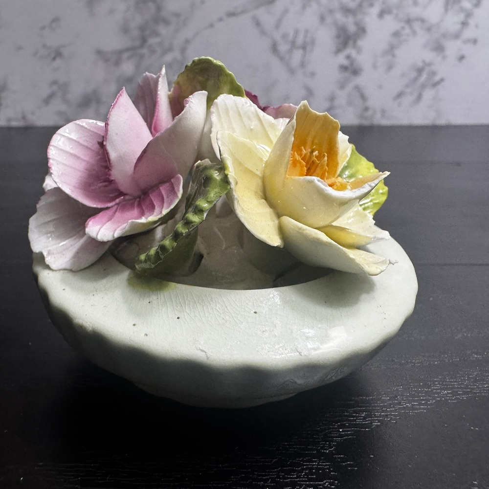 Thorley English Bone China Staffordshire Floral Flower Arrangement